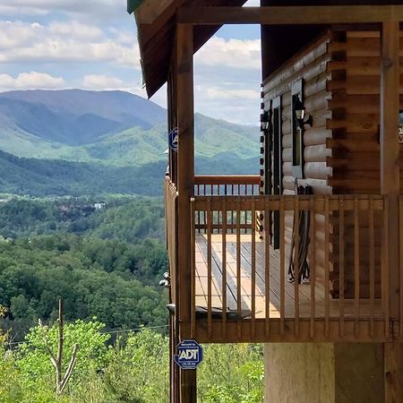 Вилла Yogi'S Den: Breathtaking Views! 3 Min To Dollywood, On 1 Acre! Севьервилл Экстерьер фото