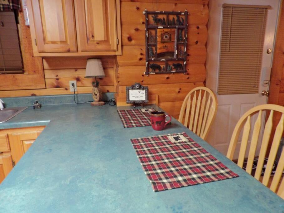 Вилла Yogi'S Den: Breathtaking Views! 3 Min To Dollywood, On 1 Acre! Севьервилл Экстерьер фото